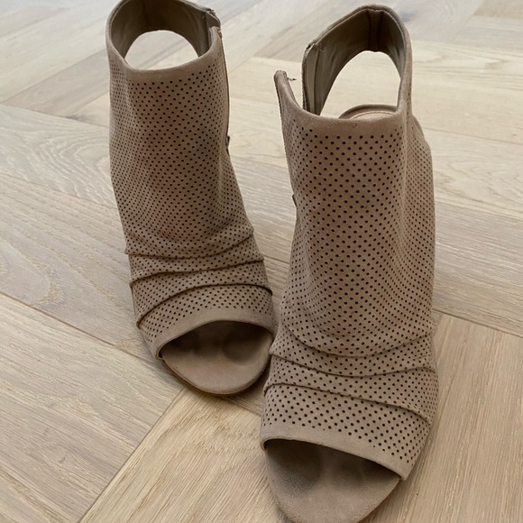 Vince Camuto Shoes - Vince Camuto Heeled Booties
